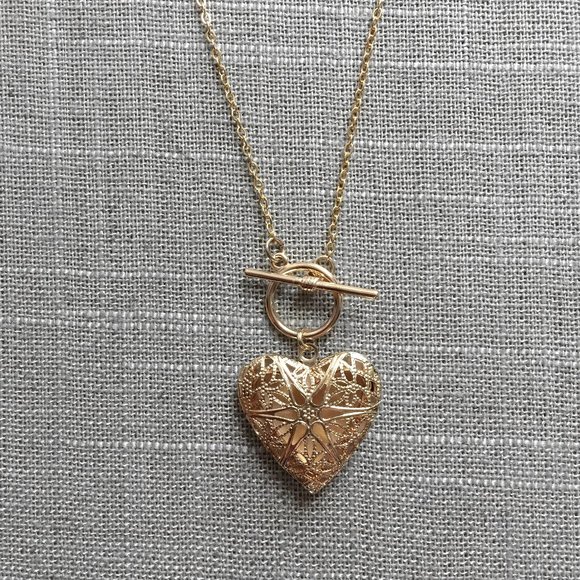 Heart Locket Pendant Necklace - Picture 6 of 8
